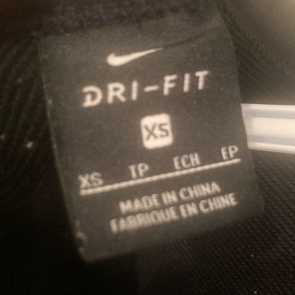 Nike Dri-fit sweatershirt with V back cutout - Picture 3 of 5